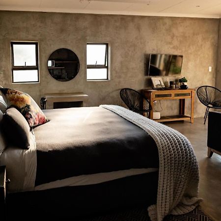 Guest Room At Joubert Piet Retief Esterno foto